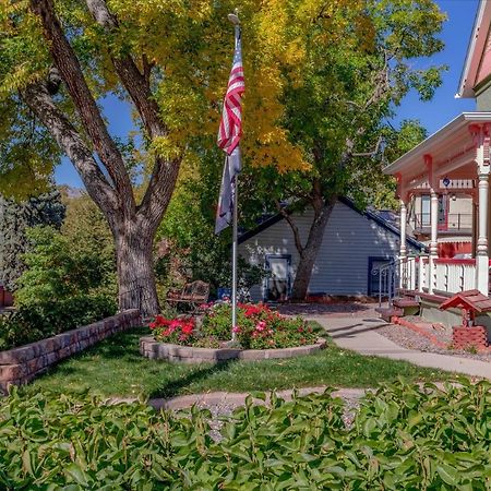 The Silk Pincushion (Adults Only) Bed & Breakfast Голдън Екстериор снимка