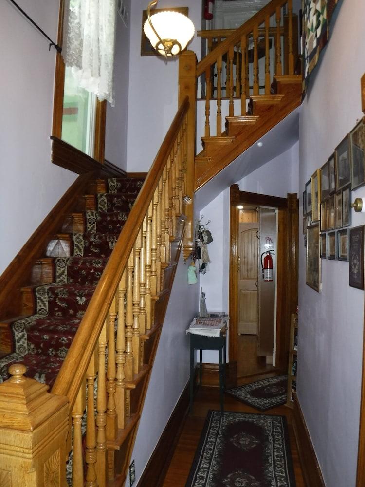 The Silk Pincushion (Adults Only) Bed & Breakfast Голдън Екстериор снимка