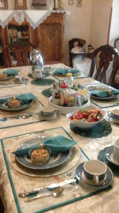 The Silk Pincushion (Adults Only) Bed & Breakfast Голдън Екстериор снимка