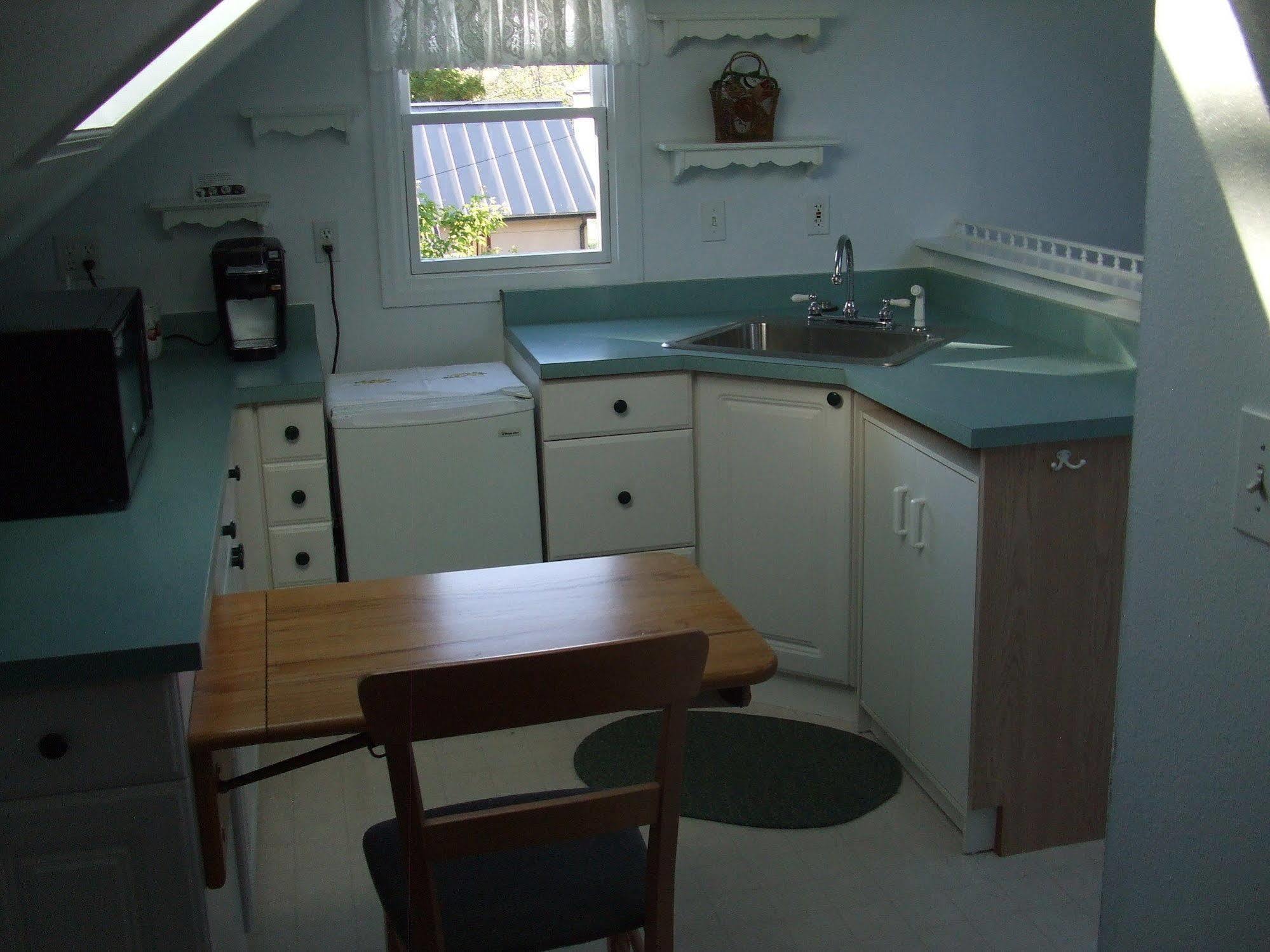The Silk Pincushion (Adults Only) Bed & Breakfast Голдън Екстериор снимка